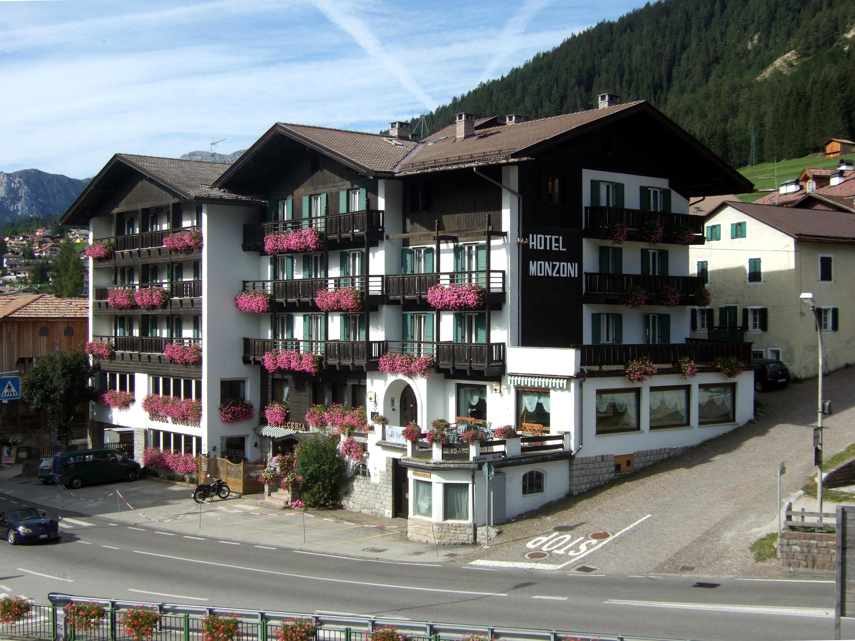 GH Hotel Monzoni Pozza di Fassa Buitenkant foto