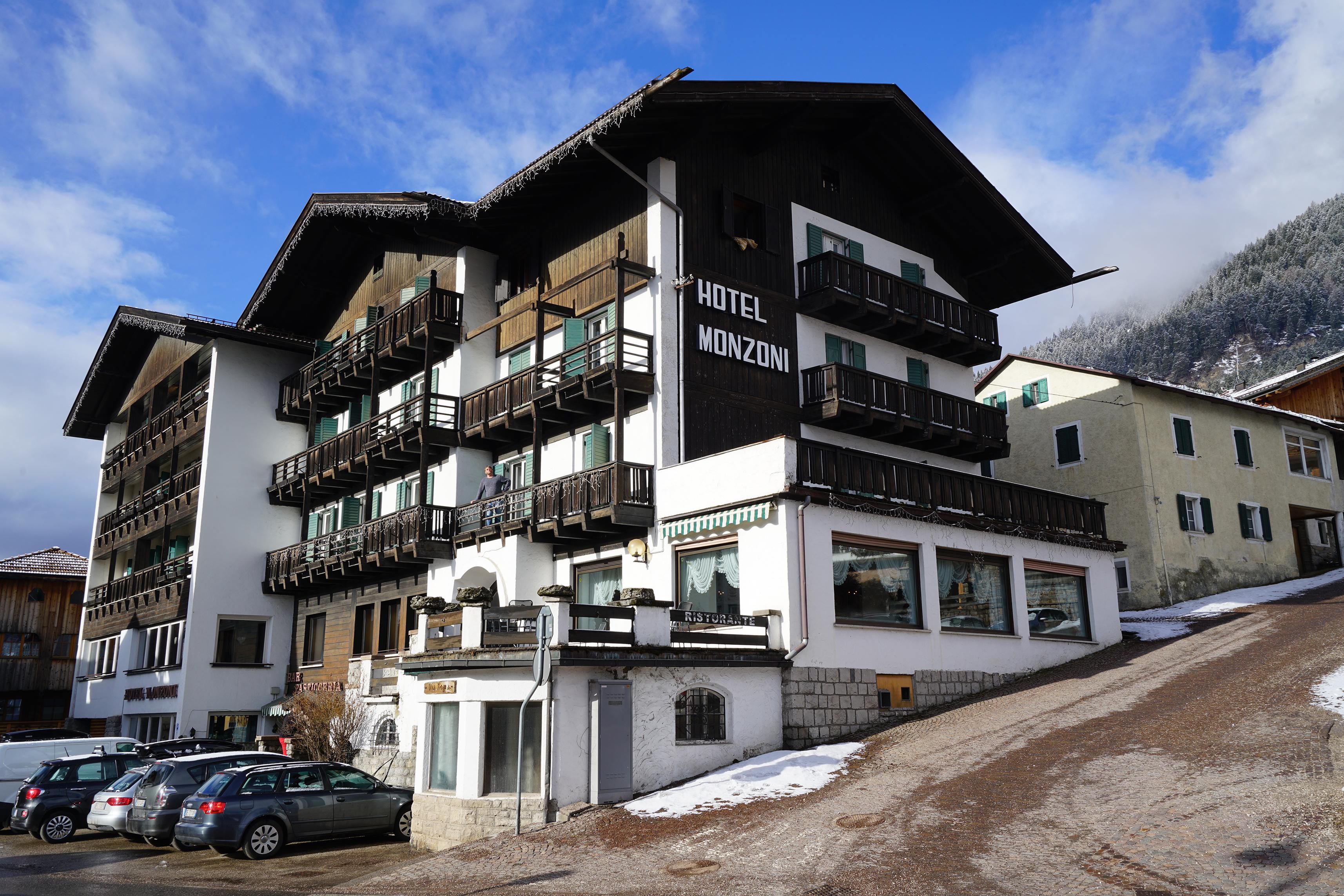 GH Hotel Monzoni Pozza di Fassa Buitenkant foto