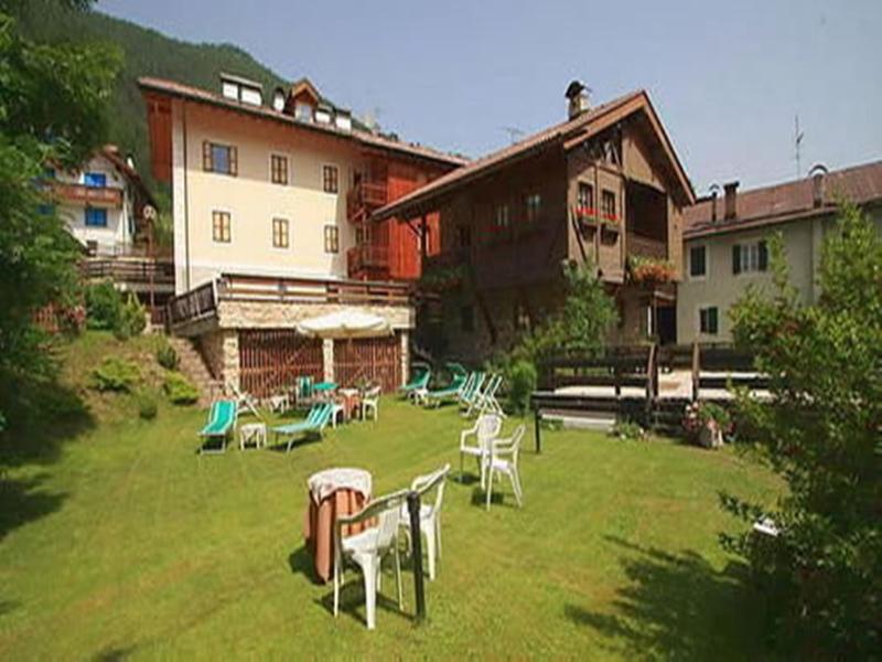 GH Hotel Monzoni Pozza di Fassa Buitenkant foto